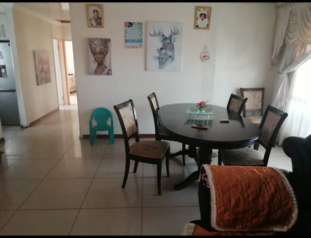 4 BEDROOM HOUSE FOR SALE IN TLHABANE WEST